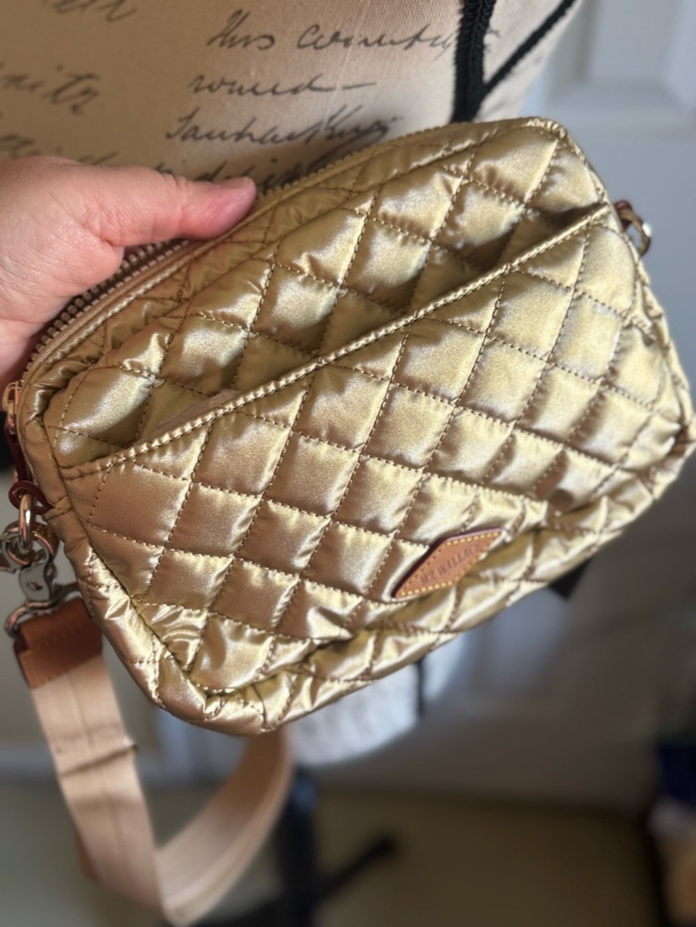 🎉QUICK SALE🎉MZ Wallace Light Gold Pearl Metallic Small Metro Camera Bag - Picture 8 of 9